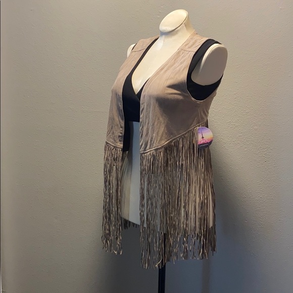 Suede boho fringe vest - Picture 2 of 6